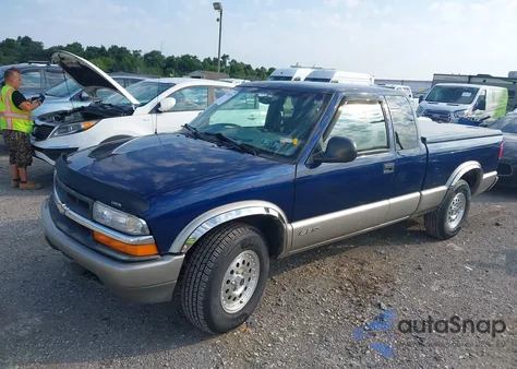 1998 Chevrolet S-10 Ls из США, поврежденный, VIN 1GCDT19X0W8208534